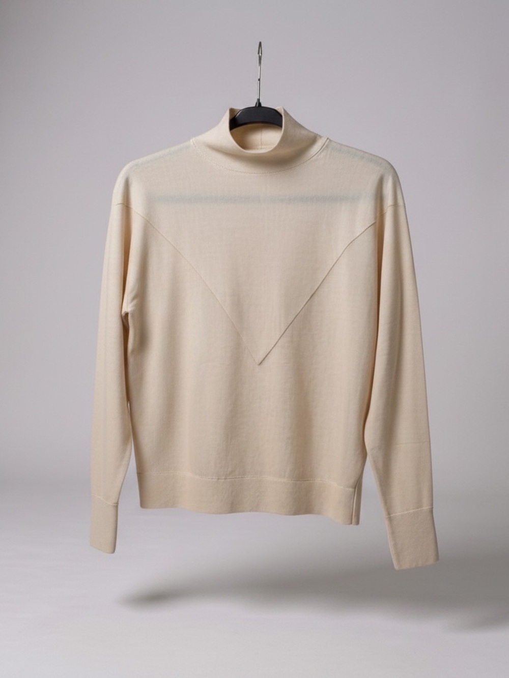 Theory Lightweight Soft Wool Mock Neck Turtle Neck in Cream